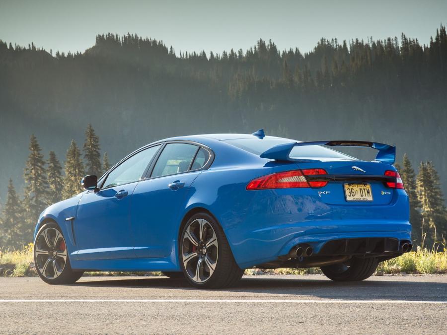 Jaguar XFR-S 2013 года  (US) (фото 11 из 16)